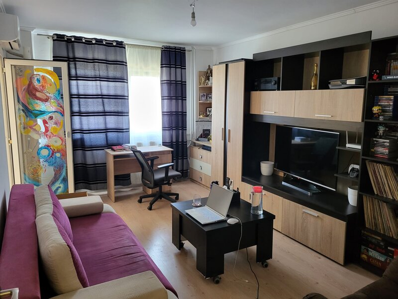 Tineretului, garsoniera decomandata, etaj 6/P+10.