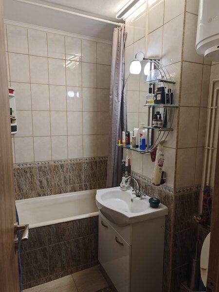 Tineretului, garsoniera decomandata, etaj 6/P+10.